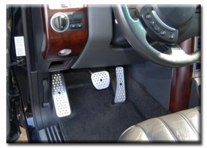 Хромированные накладки на педали на Range Rover
